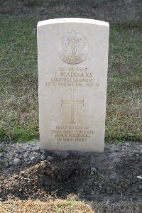 Ismailia War Memorial Cemetery - Maddocks, T